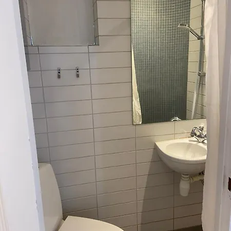 Bright 2-bedroom In Sophisticated Frederiksberg