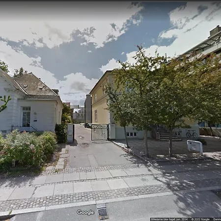 アパート Bright 2-bedroom In Sophisticated Frederiksberg コペンハーゲン